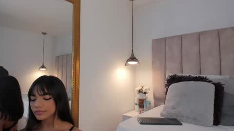 Ariana  online show from 11.13.25