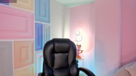 Snapshot of arianadumont chatting on 09.13.25 Ariana Dumont online show from 09.13.25