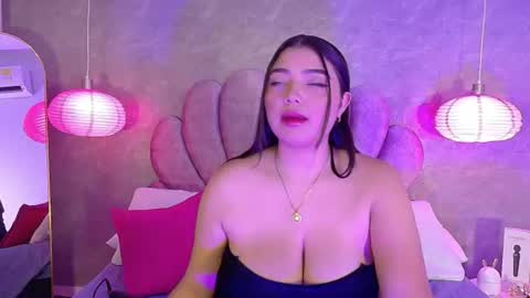 Snapshot of arianarougee chatting on 07.11.26 ArianaRougee online show from 07.11.26