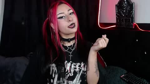 Snapshot of arianauwu666 chatting on 02.05.25 help me 100 hands up my OF is Free  online show from 02.05.25