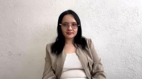 Snapshot of arianeruuska chatting on 03.13.26 Kira online show from 03.13.26