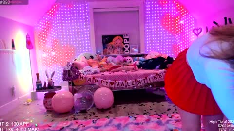 Nina online show from 04.05.26