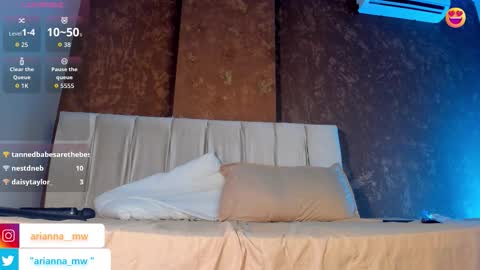 arianna__8 online show from 11.21.25