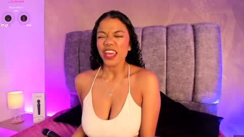 Snapshot of arianna_roxe_ chatting on 06.06.26 arianna_roxe_ online show from 06.06.26