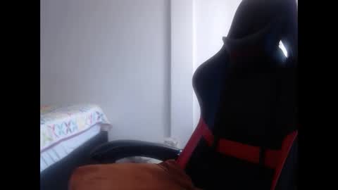 ariannaloovel online show from 01.02.25