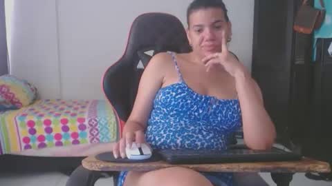 ariannaloovel online show from 04.03.26