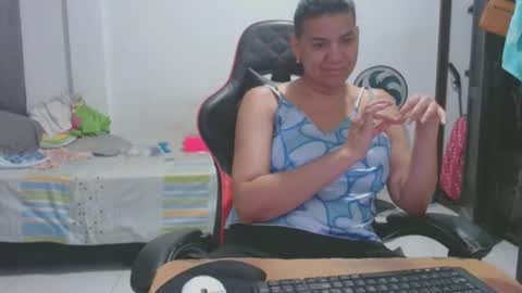 ariannaloovel online show from 04.08.26