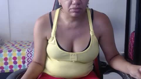 Snapshot of ariannaloovel chatting on 07.27.26 ariannaloovel online show from 07.27.26
