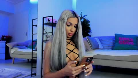 Snapshot of ariannaxo_ chatting on 05.18.26 Arianna online show from 05.18.26