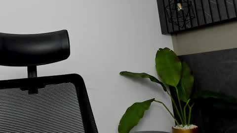 Snapshot of ariasaadeh chatting on 09.11.25 ariasaadeh online show from 09.11.25