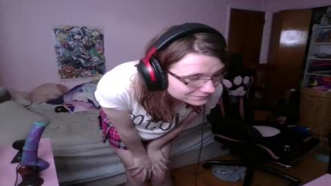 Snapshot of ariathebrat chatting on 04.24.26 Ariathebrat online show from 04.24.26
