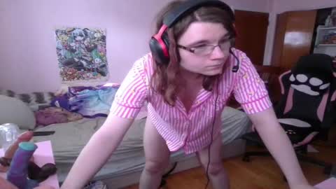 Snapshot of ariathebrat chatting on 05.15.26 Ariathebrat online show from 05.15.26