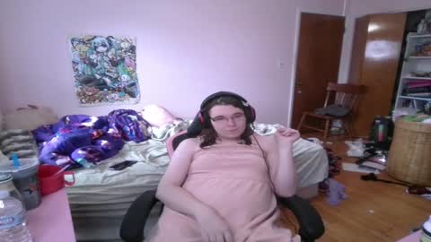 Snapshot of ariathebrat chatting on 05.22.26 Ariathebrat online show from 05.22.26