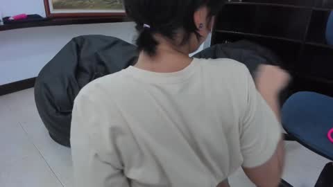 Ariel Pink Diamond online show from 02.10.25