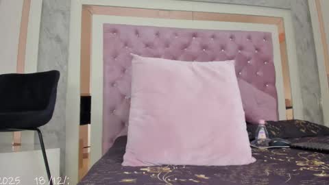 ARIEL online show from 12.18.25