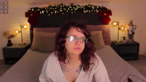 Ariell Mini online show from 12.23.25