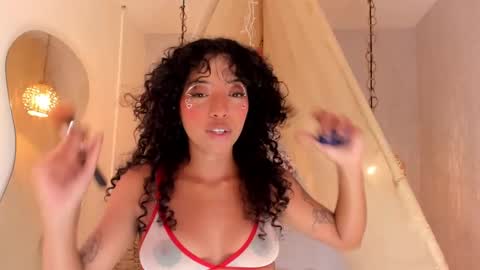 A R I   online show from 02.14.25