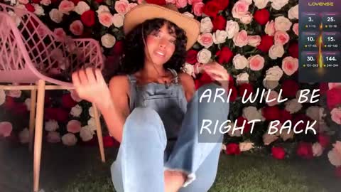 A R I   online show from 02.25.25