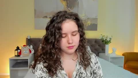 Ariella GTM3  Tue Wed Thu Fri Sat  0400 am-1030pm online show from 03.12.25