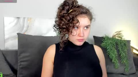 Snapshot of ariella_sol chatting on 04.26.26 Ariella GTM3 Tue Wed Thu Fri Sat 0400 am-1030pm online show from 04.26.26
