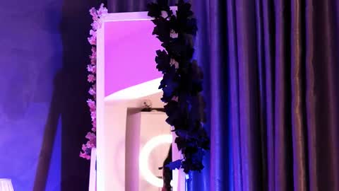 Ariell online show from 11.19.25