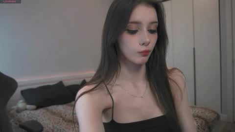 Snapshot of arielseas chatting on 04.14.26 Ariel online show from 04.14.26