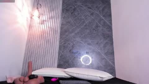 Ariel  online show from 12.22.24