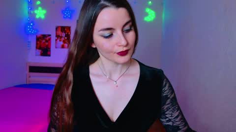 arielstonks_lovee online show from 12.10.24