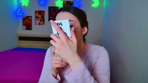 arielstonks_lovee online show from 12.13.24