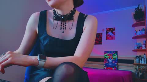 arielstonks_lovee online show from 01.09.25