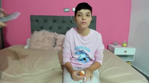 Snapshot of ariloe_quintero chatting on 01.08.26 Aria Cholee online show from 01.08.26