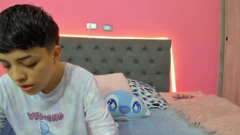 Snapshot of ariloe_quintero chatting on 02.11.26 Aria Cholee online show from 02.11.26