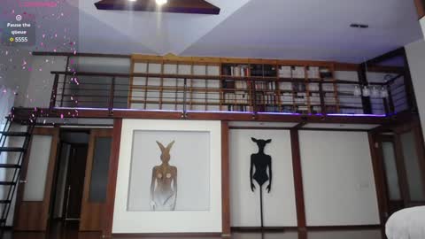 Snapshot of arinamir chatting on 12.18.24 arinamir online show from 12.18.24