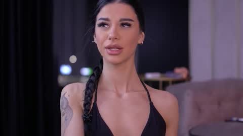 Arina online show from 12.21.25