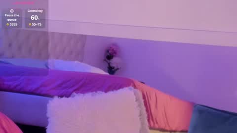 Snapshot of arirobert_ chatting on 03.07.25 Ari Robert online show from 03.07.25