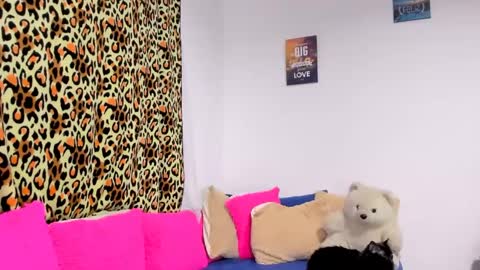 Snapshot of arisha_fox chatting on 03.02.25 Erik online show from 03.02.25