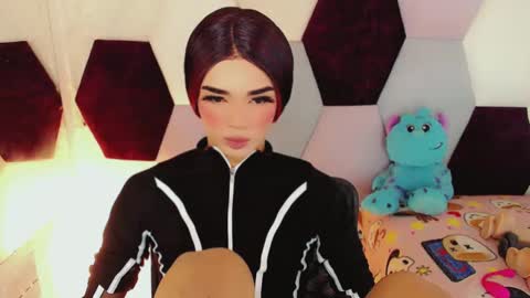 Snapshot of arishadarfu chatting on 02.04.25 ArisaDarfu online show from 02.04.25