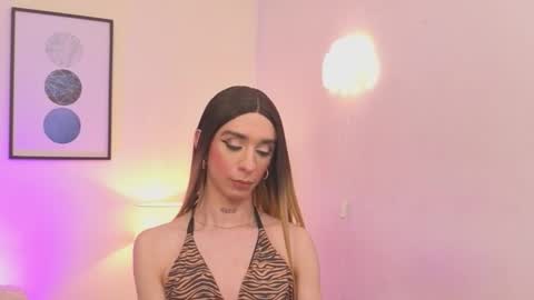 Snapshot of arivega chatting on 02.27.26 Nice to meet you thumb up me please its important I LOOK MY BIO DOWN online show from 02.27.26