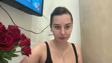 Snapshot of arivelle chatting on 11.16.25 arivelle online show from 11.16.25