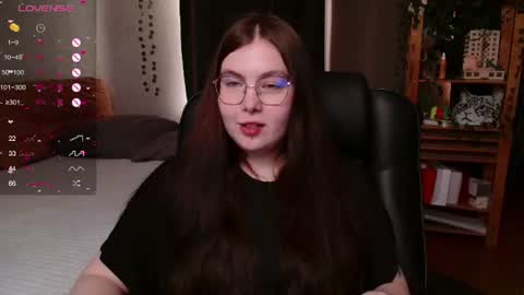 Snapshot of arizonaa_muse chatting on 06.20.26 Astrid online show from 06.20.26