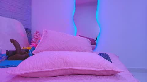 Arleth  online show from 11.25.25