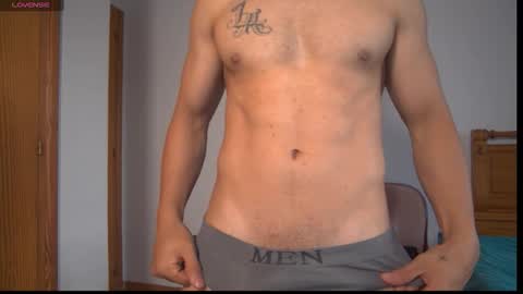 Snapshot of armibi chatting on 10.29.25 The personal trainer online show from 10.29.25