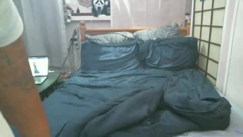 Snapshot of armstrong1718 chatting on 12.03.24 armstrong1718 online show from 12.03.24