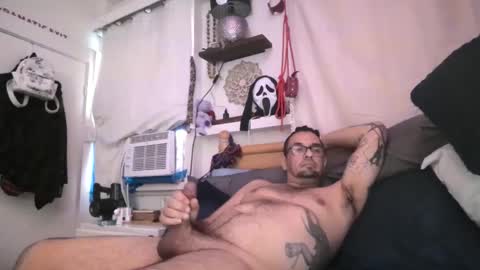 Snapshot of armstrong1718 chatting on 12.22.24 armstrong1718 online show from 12.22.24