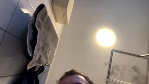 armyskater32 online show from 12.15.25