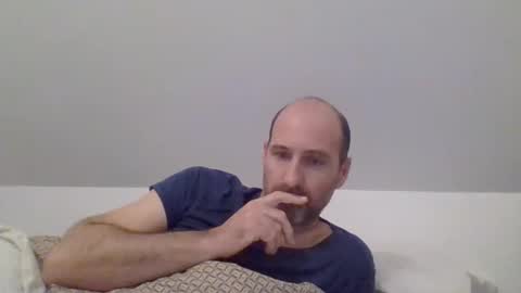 Snapshot of arnaud502700 chatting on 12.29.24 arnaud502700 online show from 12.29.24