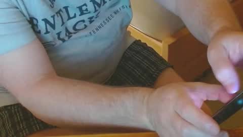 Snapshot of arnie12 chatting on 12.07.24 Arnie online show from 12.07.24