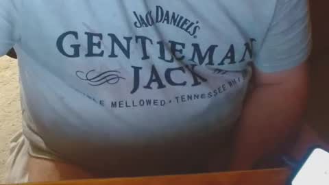 Snapshot of arnie12 chatting on 01.10.25 Arnie online show from 01.10.25