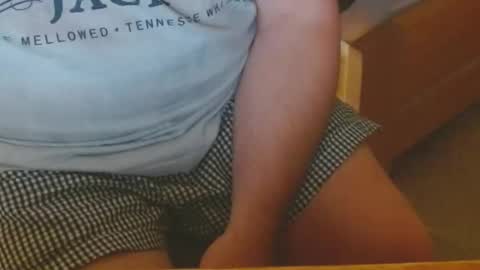 Snapshot of arnie12 chatting on 02.11.25 Arnie online show from 02.11.25