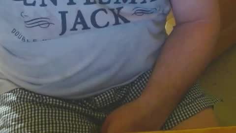 Snapshot of arnie12 chatting on 03.08.25 Arnie online show from 03.08.25